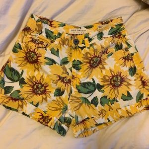 Cute pacsun sunflower shorts
